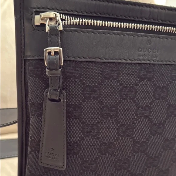 Gucci Messenger Bag made in Italy - Picture 6 of 13